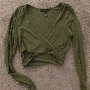 Long sleeve cropped top